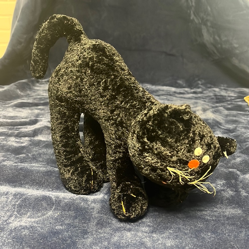 VTG Heavy Plush Black Cat